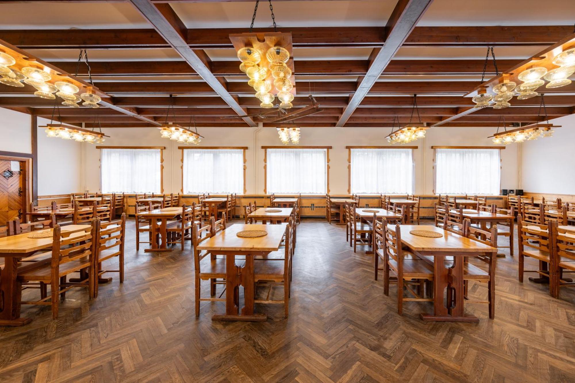 Horsky Hotel Kycerka Velké Karlovice Exterior photo